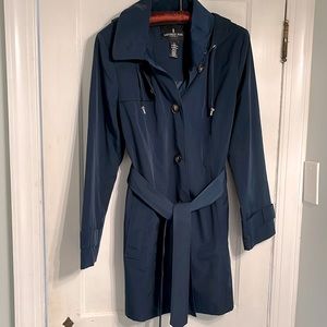 London Fog women’s hooded trenchcoat size large